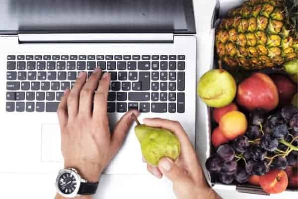 Kako Lahko Sadje Pomaga V Boju Proti Virusom